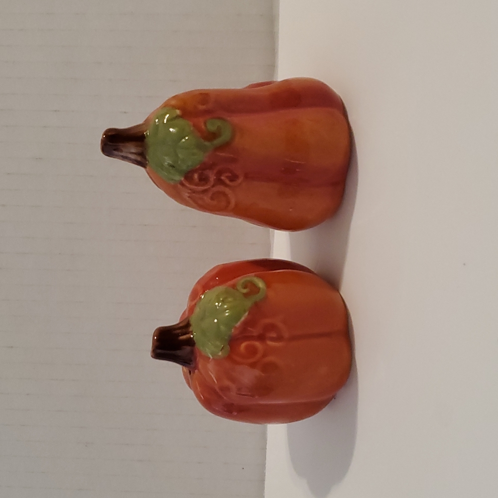Pumpkin Salt and Pepper Shakers Fall Kitchen Decor